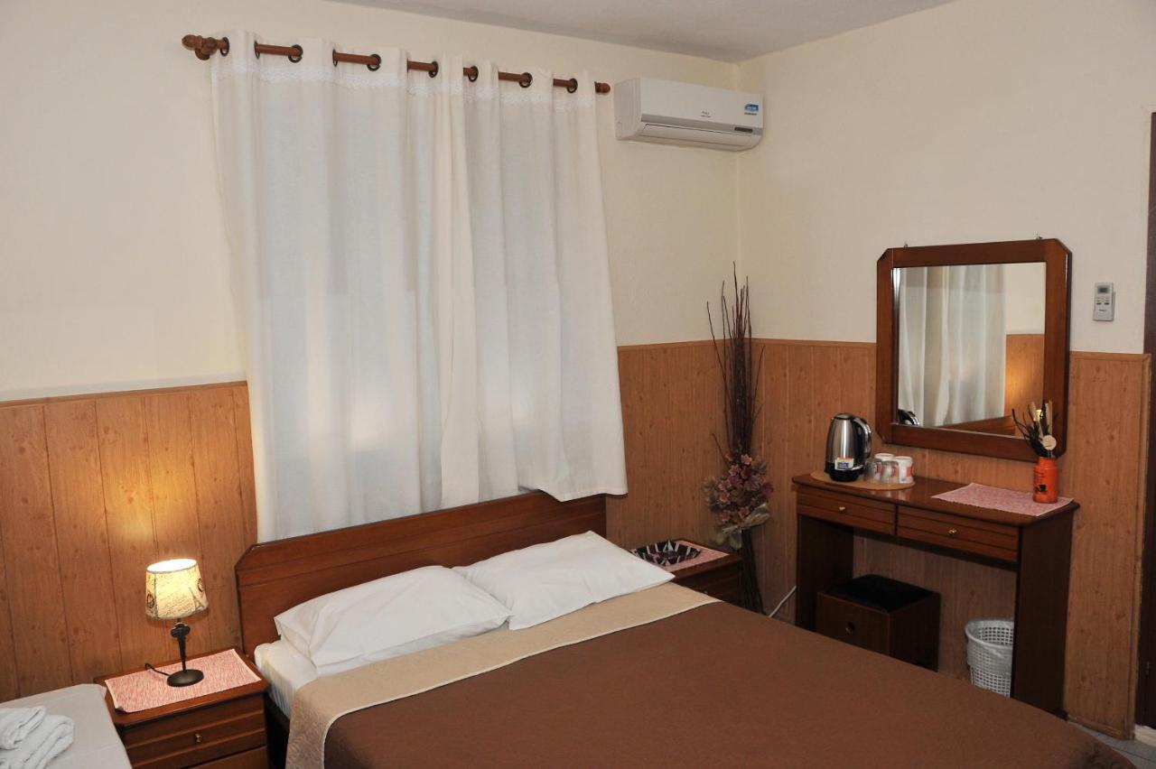 Guesthouse Bloutsos Rooms Kastrákion Exteriér fotografie