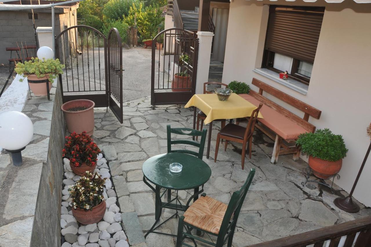 Guesthouse Bloutsos Rooms Kastrákion Exteriér fotografie
