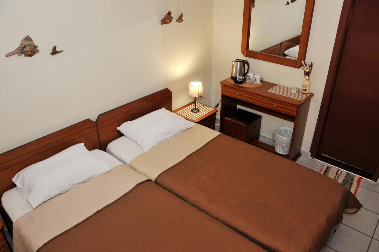 Guesthouse Bloutsos Rooms Kastrákion Exteriér fotografie